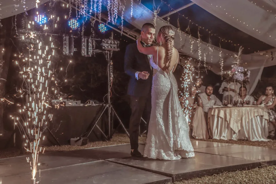 Nicolás y María